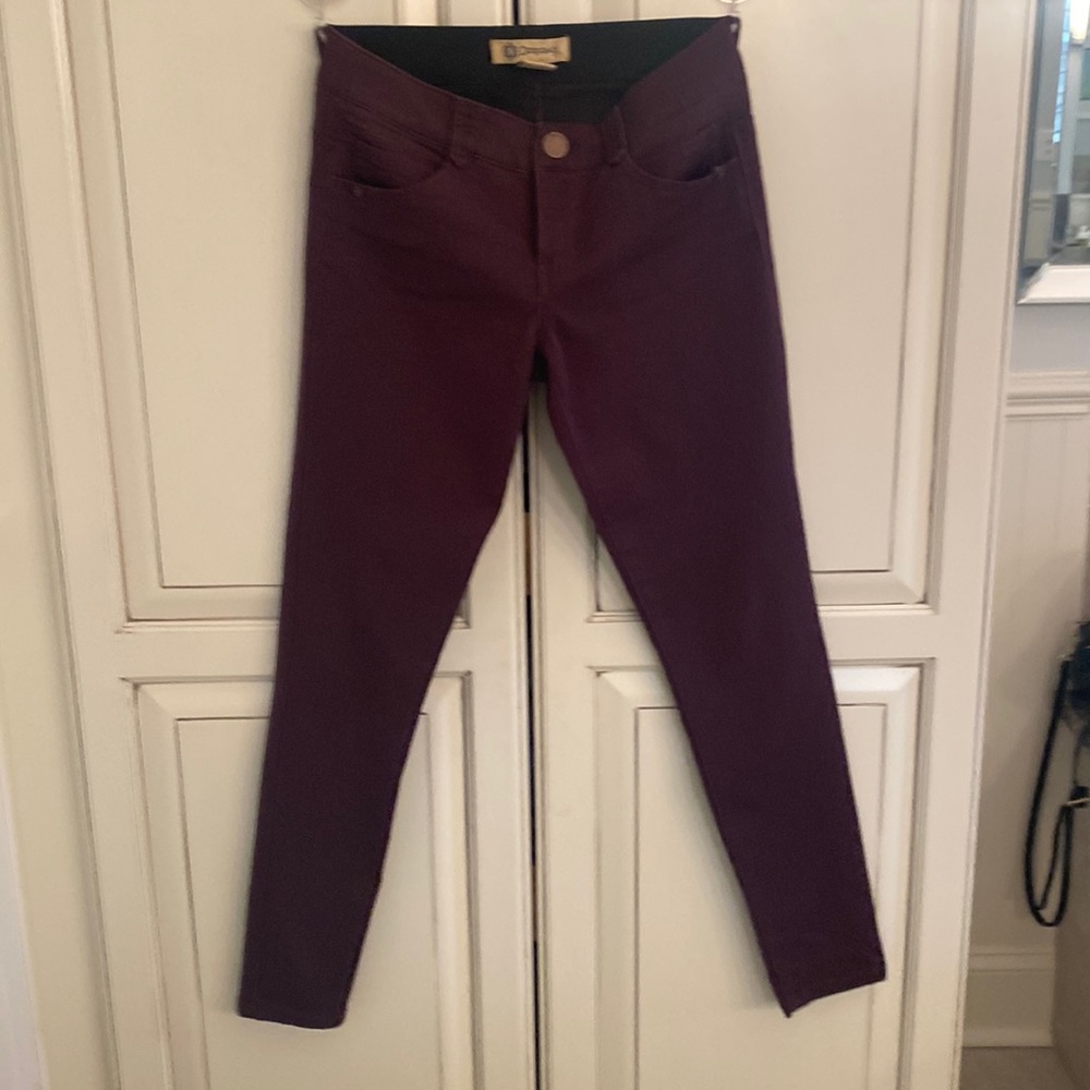 The “Ab” solution fit technology contour and smooth curves. The color is wine!